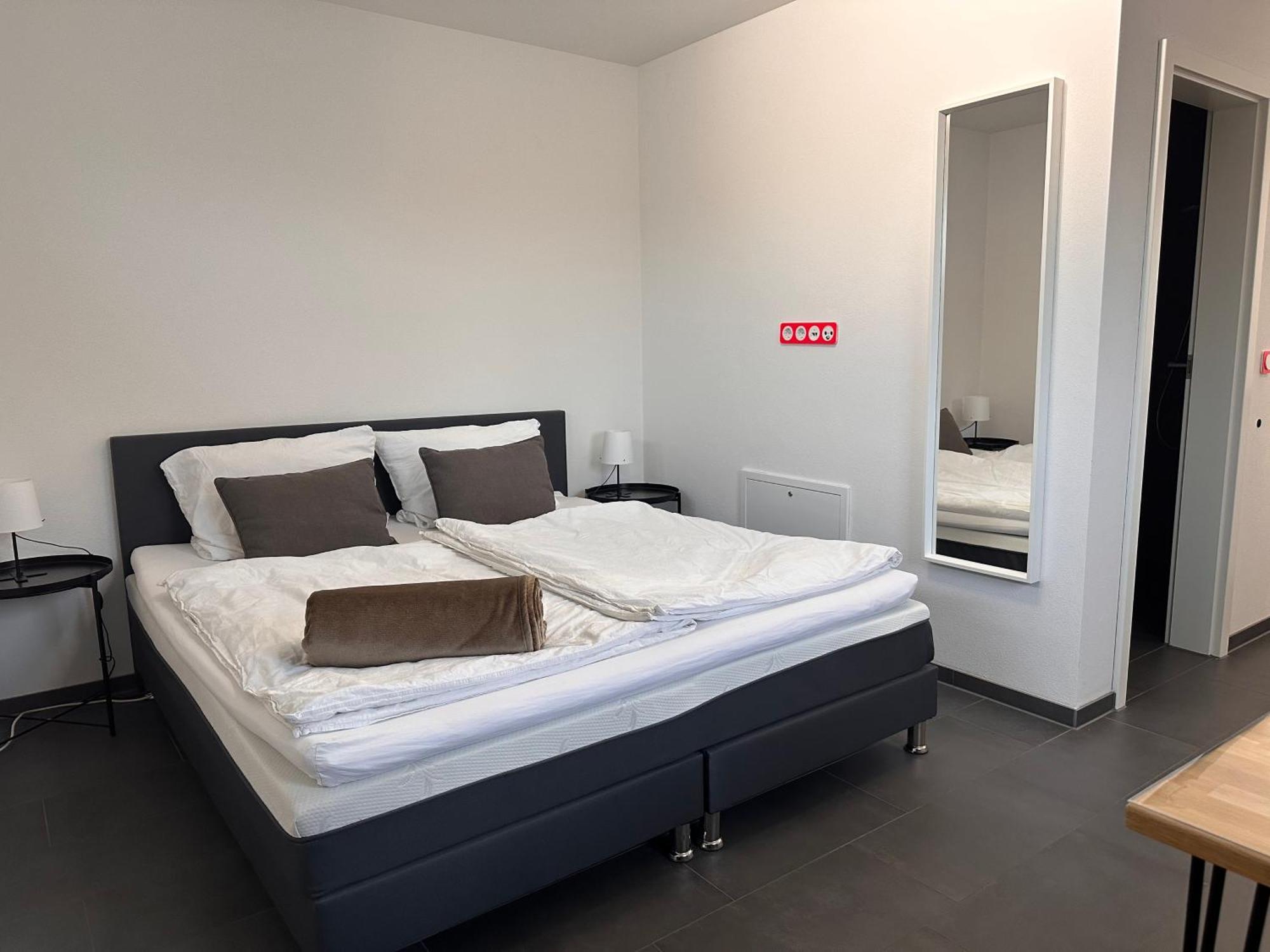 Ferienzimmer Frank, Self-Check-In Nach 21Uhr Niederalteich المظهر الخارجي الصورة
